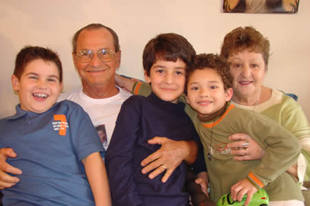 Guaracy Meirelles Rodrigues, Gislene Alice Reginato Rodrigues e netos